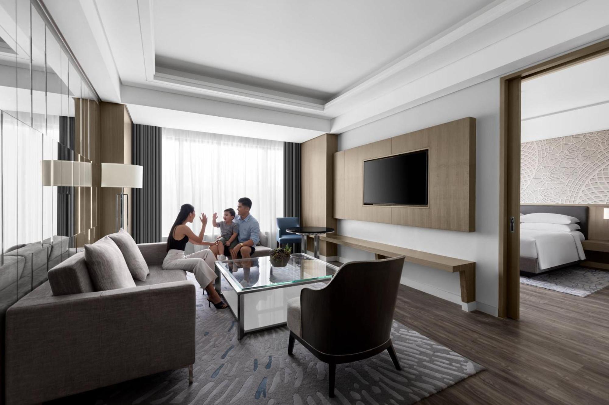 Clark Marriott Hotel Mabalacat Екстериор снимка